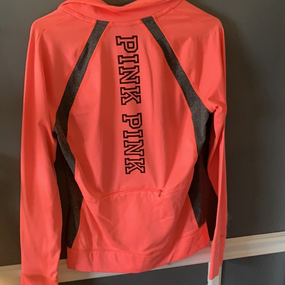 VS Pink 1/2 zip sweatshirt - Picture 6 of 8